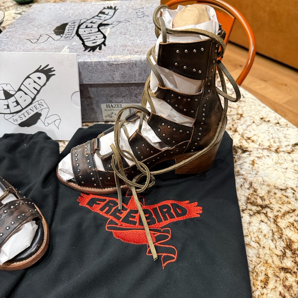 Freebird by Steven HAZEL Black Distressed Gladiator Sandals - Picture 10 of 12